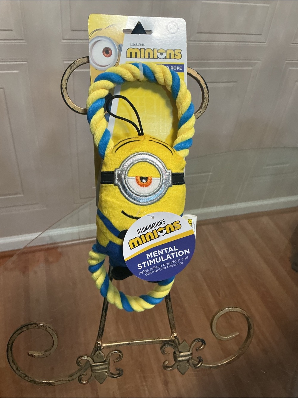 Brand New Minions Stuart Plush and Rope Squeaky/Crinkly Dog Toy - NEW! 9”